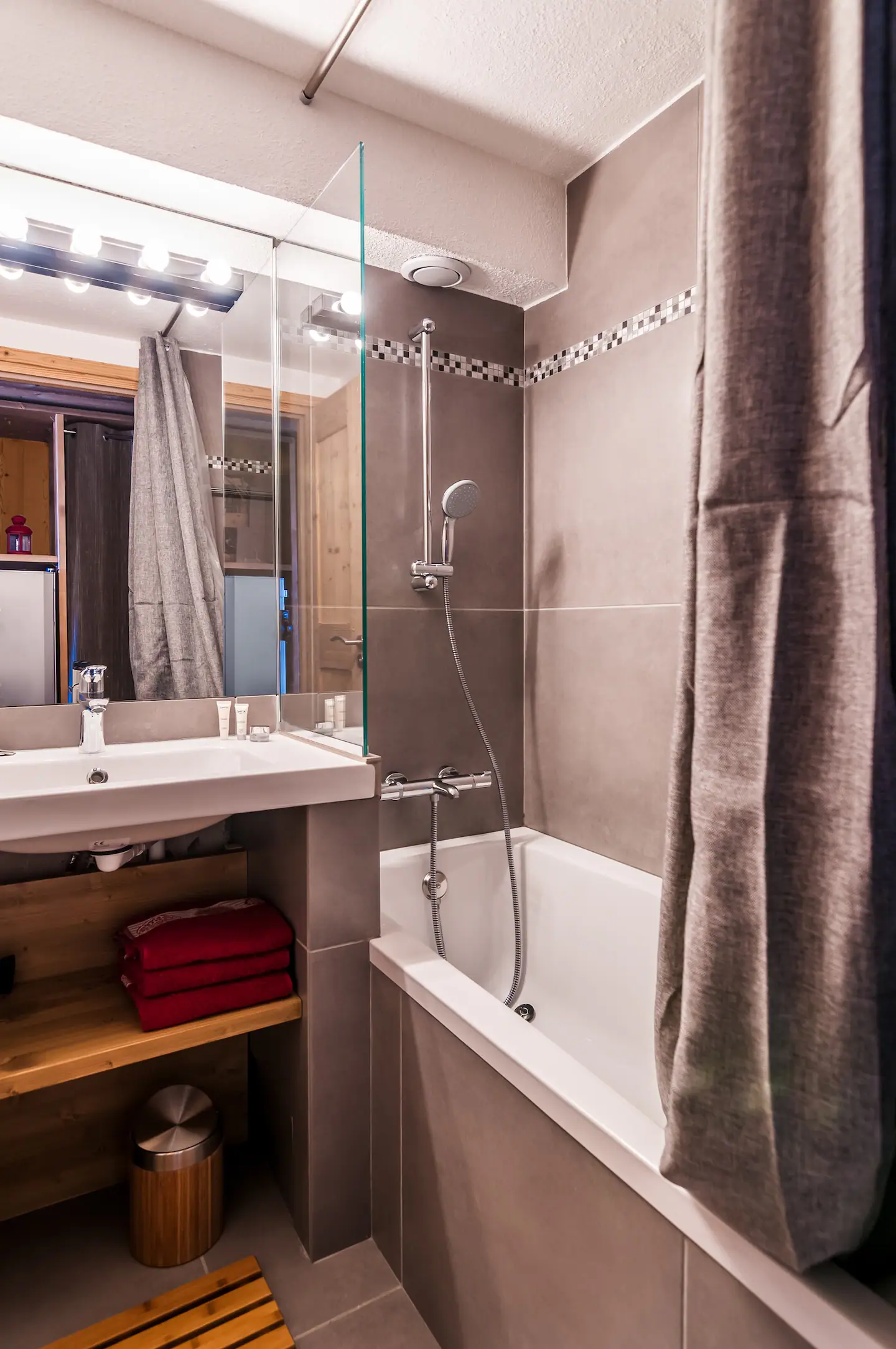location-Valthorens-salle-de-bain-341